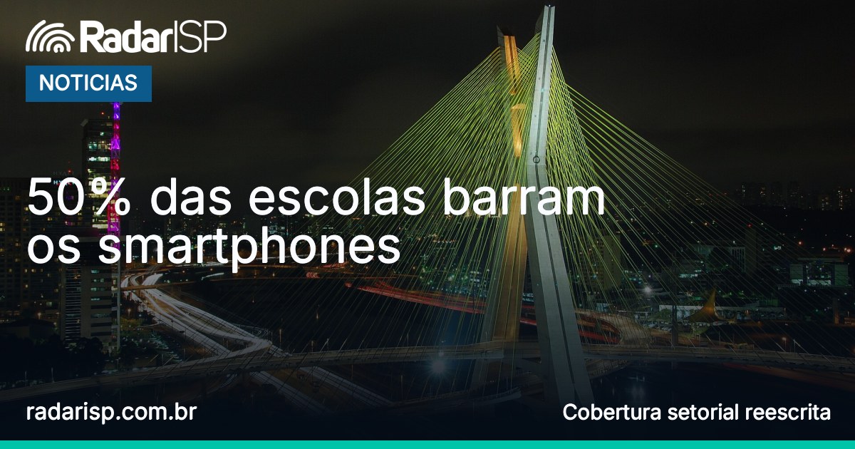 Capa 50% das escolas barram os smartphones